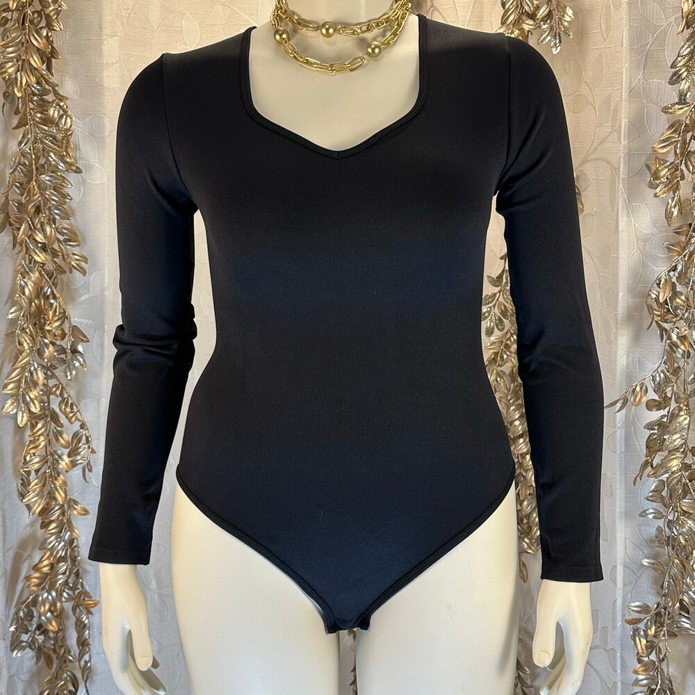 OQQ Black Long Sleeve Bodysuit L Scoop‎ Neck Fitted Balletcore Stretchy - Picture 2 of 7